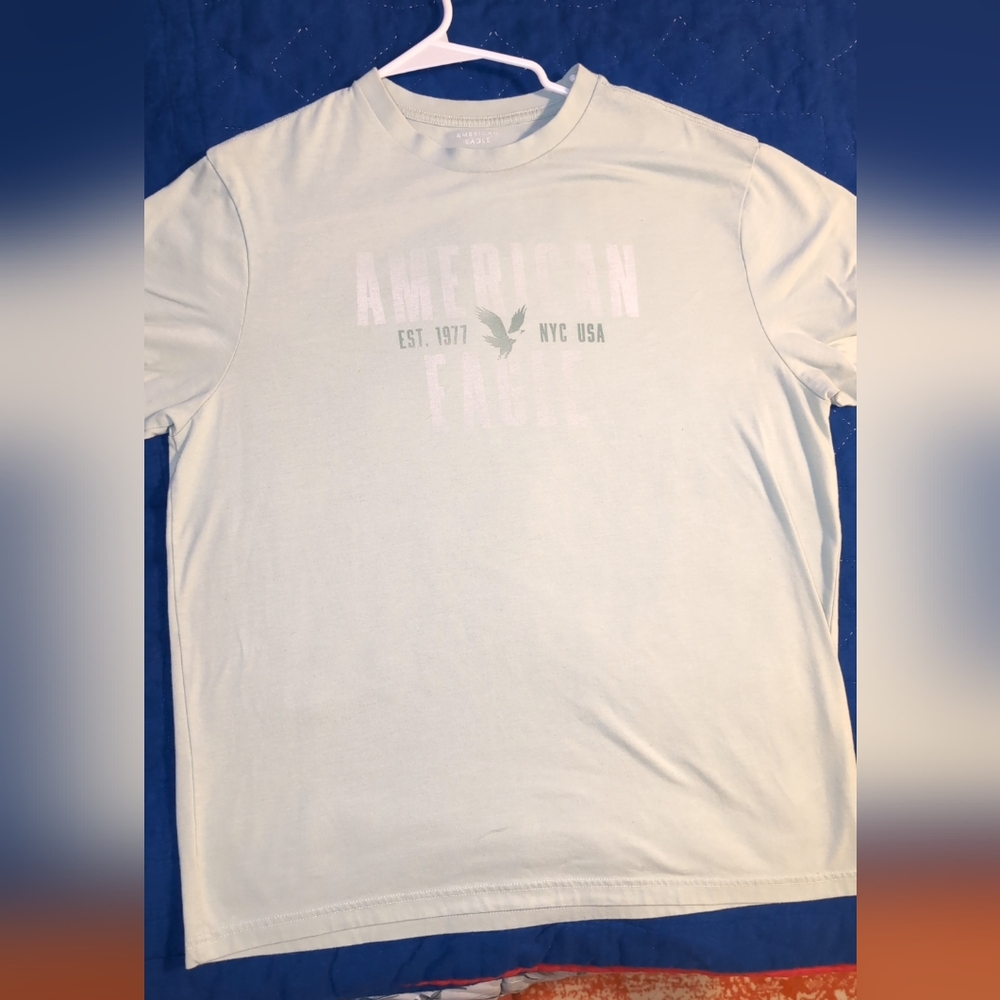 Men's American Eagle T-shirt sz large